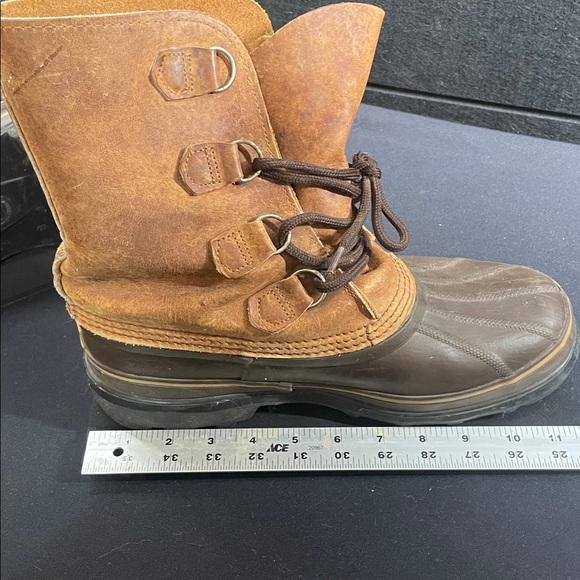 Sorel x Eddie Bauer Leather-Rubber Duck Boots - Picture 8 of 10